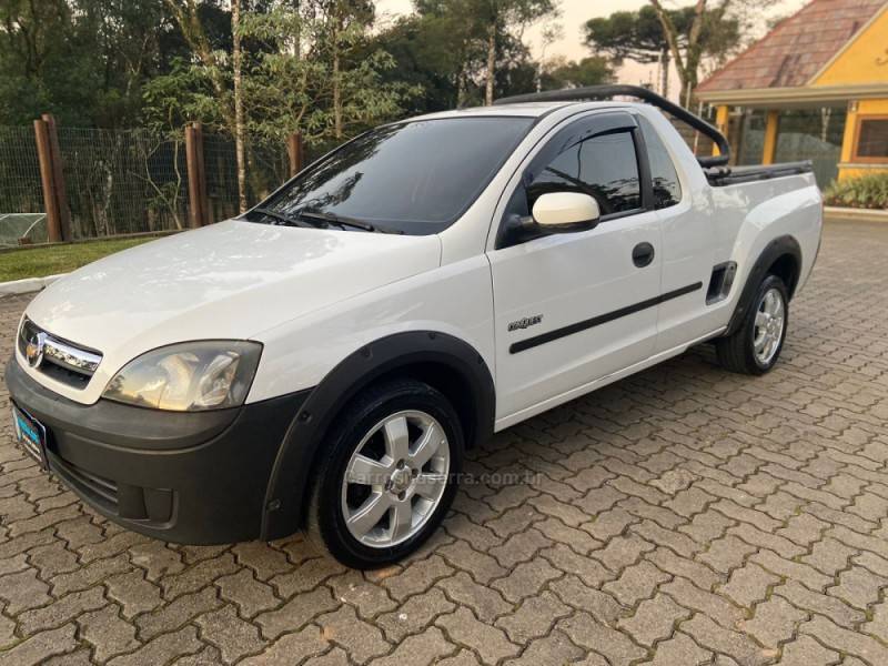 CHEVROLET - MONTANA - 2004/2005 - Branca - R$ 29.900,00