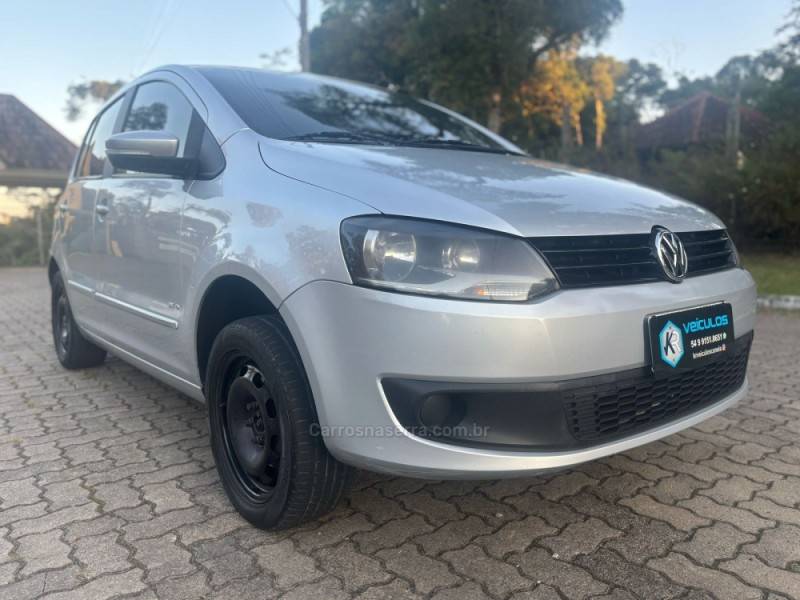 VOLKSWAGEN - FOX - 2009/2010 - Prata - Sob Consulta