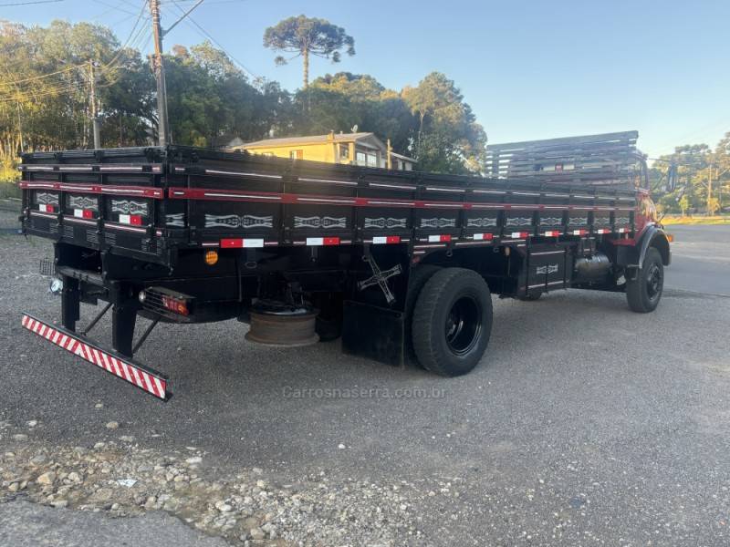 MERCEDES-BENZ - 1513 - 1972/1972 - Vermelha - Sob Consulta