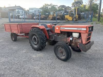 AGRALE - TRATOR 4200 - 1980/1980 - Vermelha - Sob Consulta