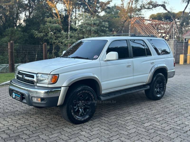TOYOTA - HILUX SW4 - 2001/2001 - Branca - Sob Consulta