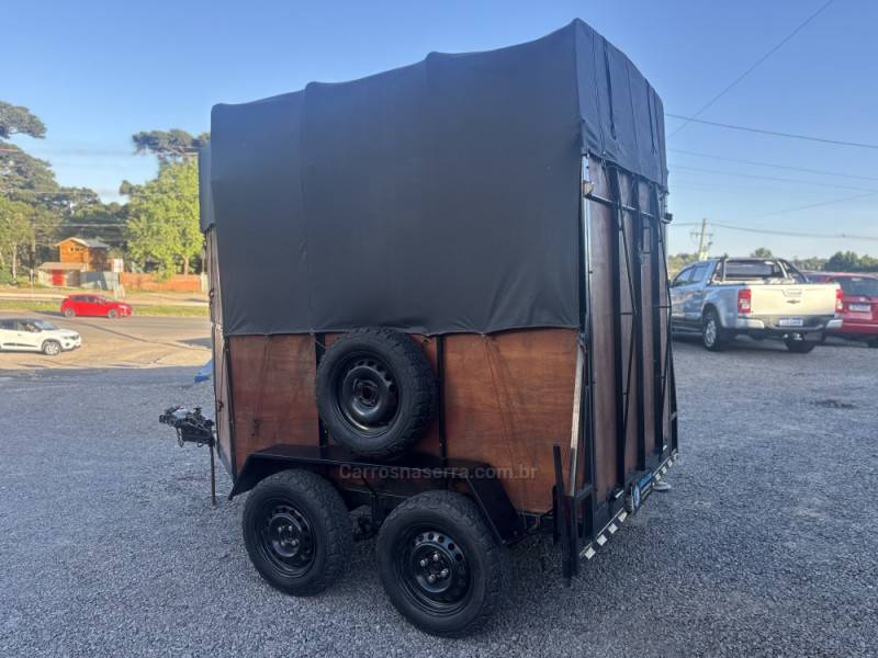 OUTRAS - REBOQUE - 2024/2024 - Marrom - Sob Consulta