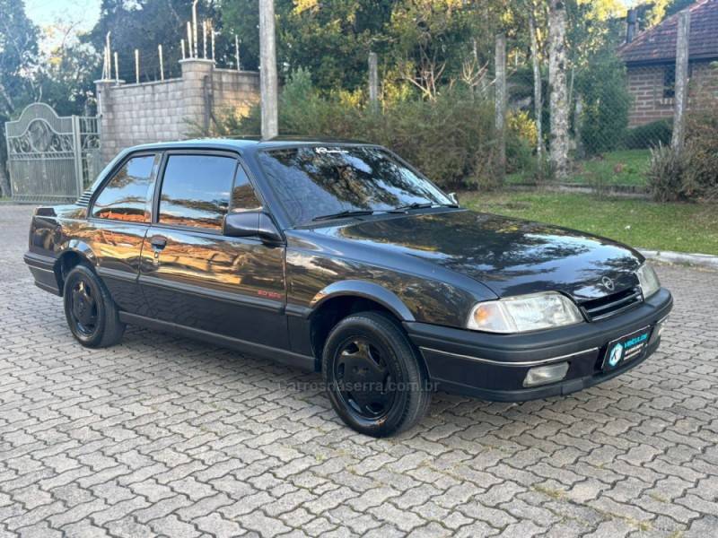 CHEVROLET - MONZA - 1995/1995 - Preta - Sob Consulta