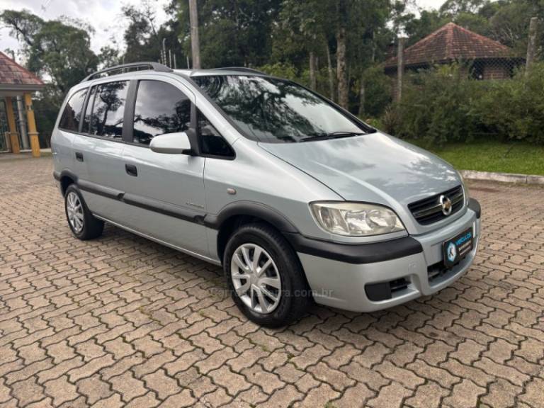 CHEVROLET - ZAFIRA - 2007/2008 - Prata - Sob Consulta