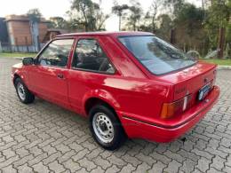 FORD - ESCORT - 1996/1996 - Vermelha - R$ 15.900,00