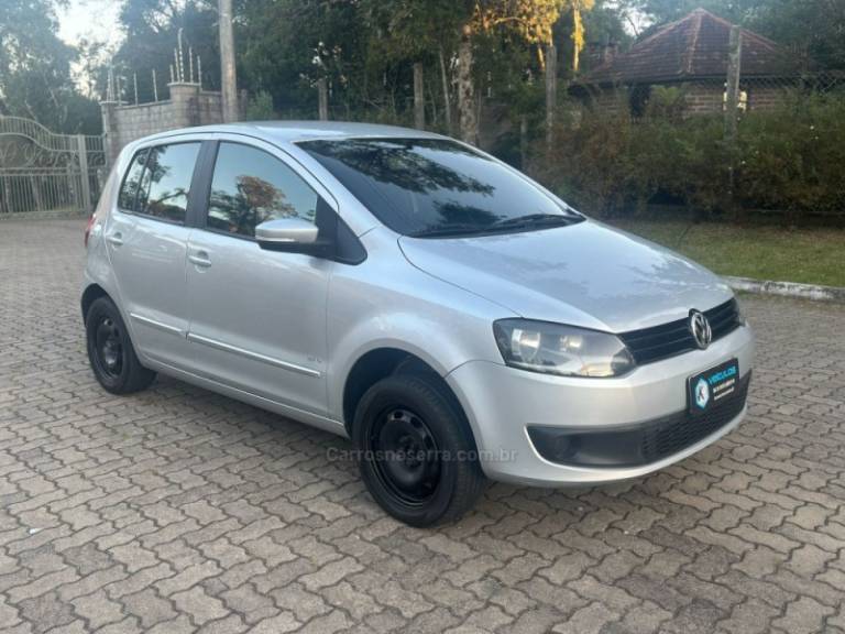 VOLKSWAGEN - FOX - 2009/2010 - Prata - Sob Consulta
