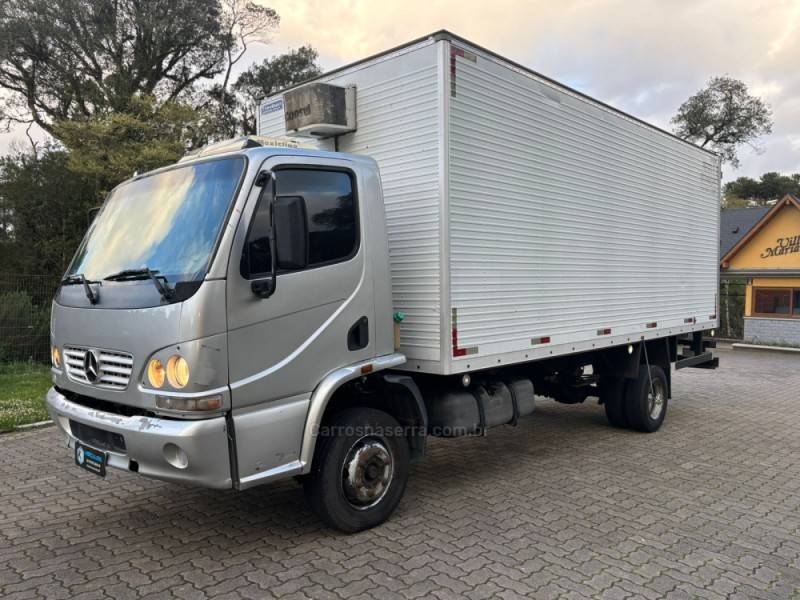 MERCEDES-BENZ - ACCELO 915 - 2004/2004 - Branca - R$ 160.000,00