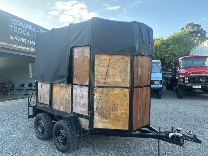 OUTRAS - REBOQUE - 2024/2024 - Marrom - Sob Consulta