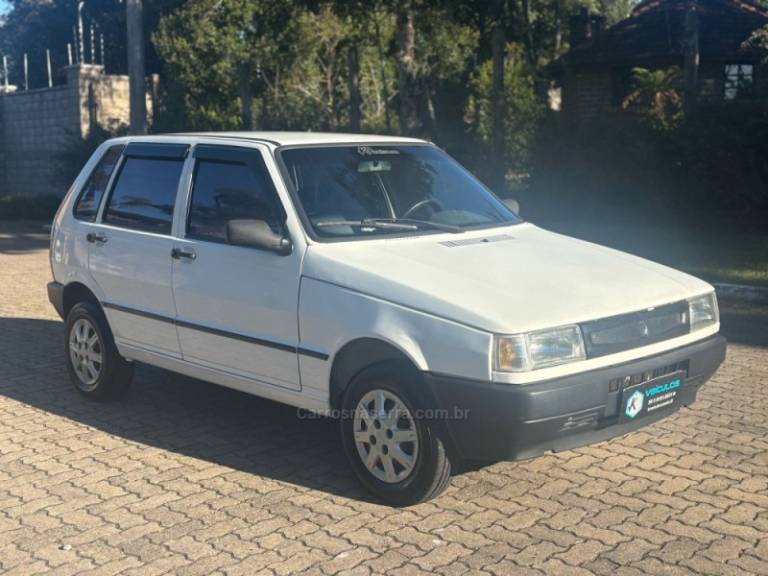 FIAT - UNO - 2014/2015 - Branca - Sob Consulta