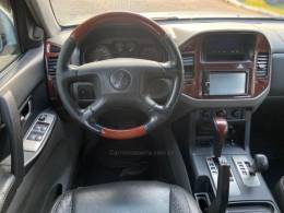 MITSUBISHI - PAJERO - 2006/2006 - Prata - R$ 65.900,00