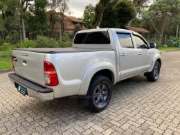 TOYOTA - HILUX - 2012/2012 - Prata - Sob Consulta